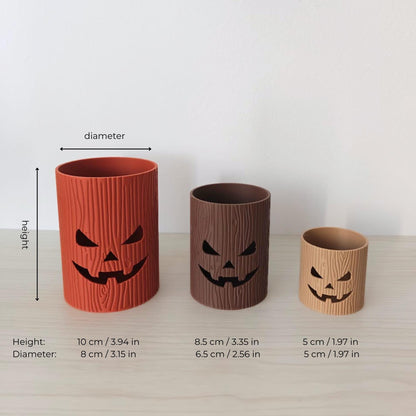 Size guide for three stackable tree stump jack-o’-lantern holders.