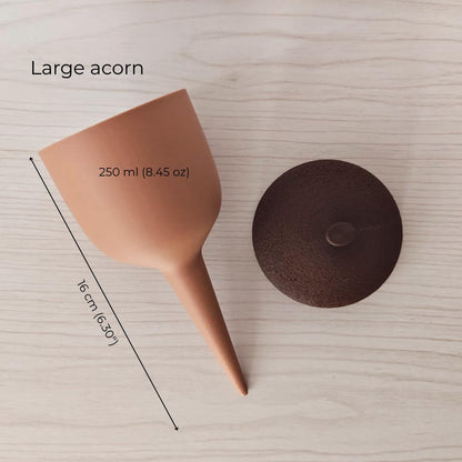 Large acorn plant watering container with removable lid, 250 ml capacity and 16 cm total height.