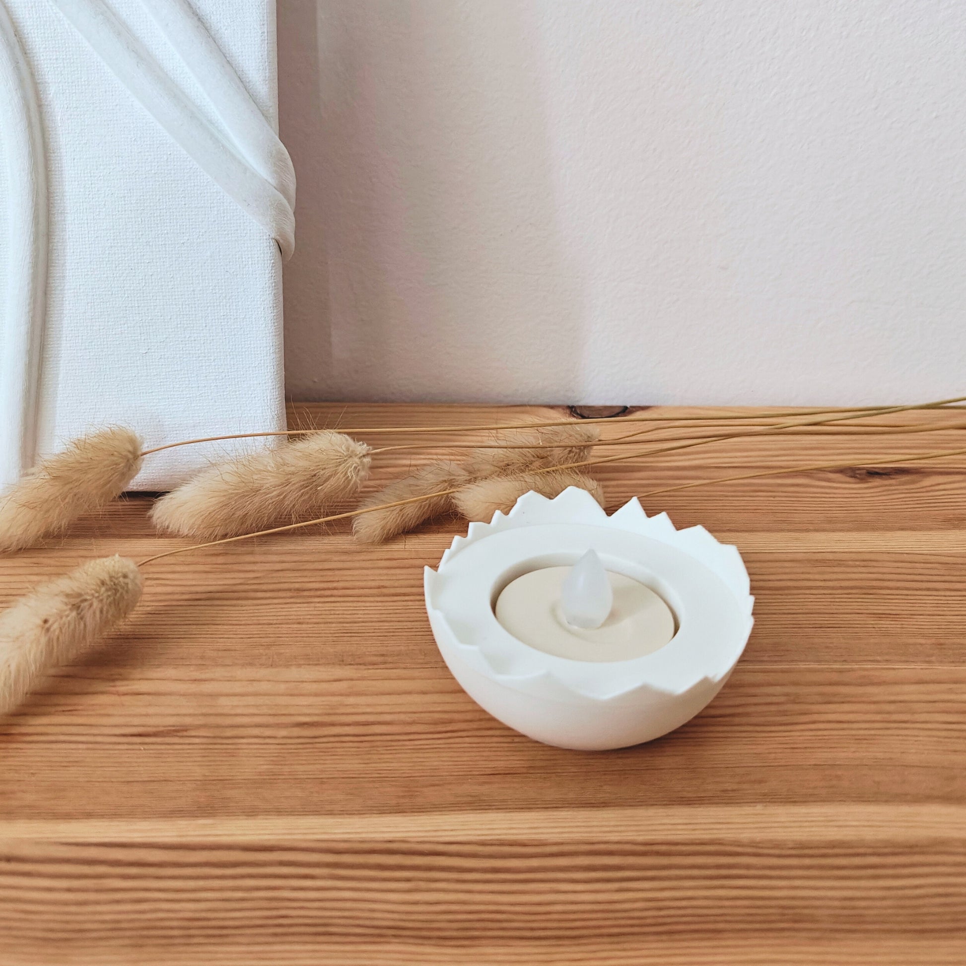 Eggshell Tealight Holder and Small Decorative Bowl